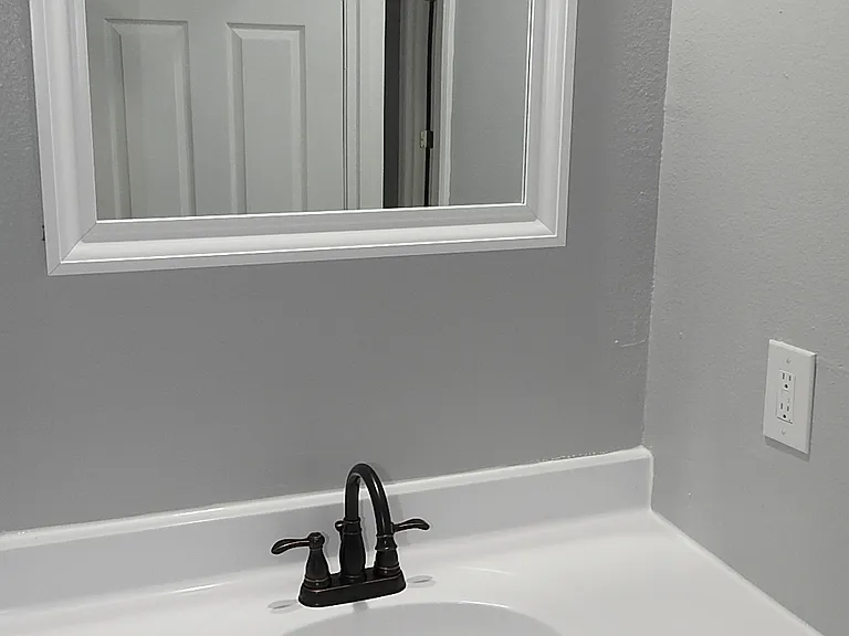 2608 NW 6th St #2608 — Photo 3