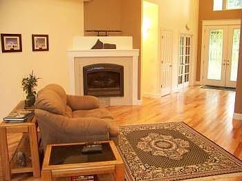 5th image of 36401 NE Holling Ave