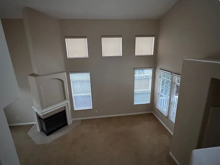 4764 Nielsen St — Photo 9