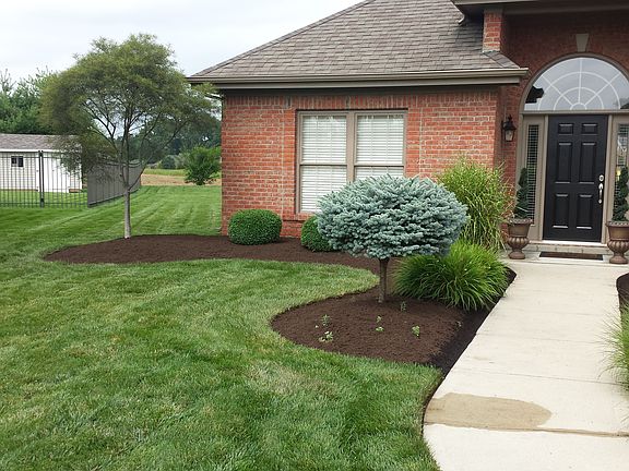 4th image of 3940 Carmela Ct E