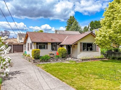 18473 6th Avenue NE, Poulsbo, WA, 98370