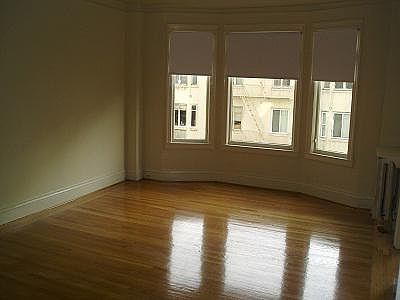 3rd image of 400 Hyde St APT 211
