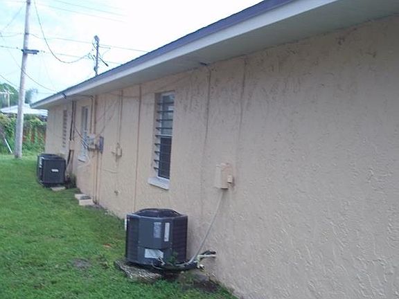 5th image of 2482 Chestnut Woods Dr