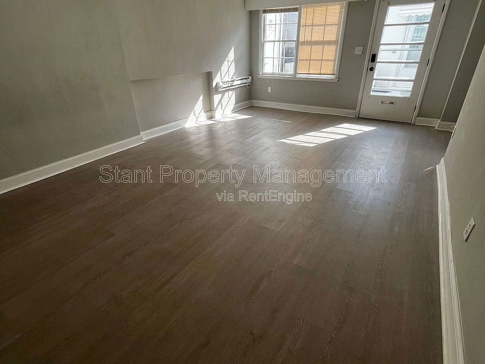 1st image of 16 W Park St APT 2