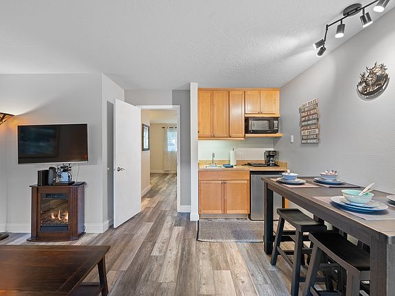 5th image of 180 Vista Ln #140