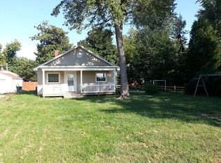 111 W Phelps Dr, Newburgh, IN