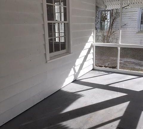 2nd image of 2712 Kelly Ave