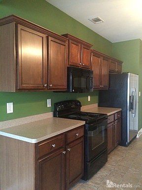 3rd image of 79 Northfield Cir