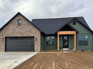 157 Willis Dr, Danville, KY 40422