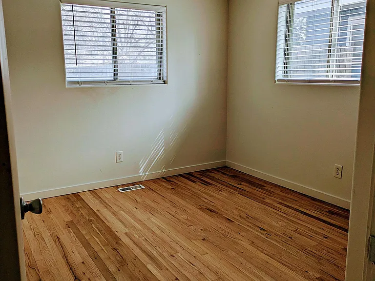 4310 W Clark St — Photo 5