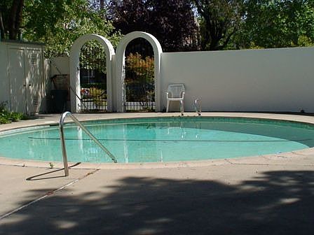 2nd image of 1040 Marina Dr