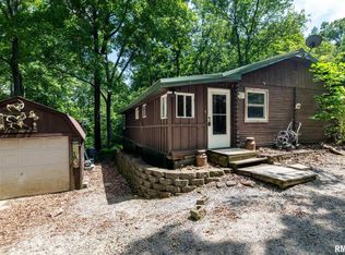 615 E Blue Ave, Creal Springs, IL 62922