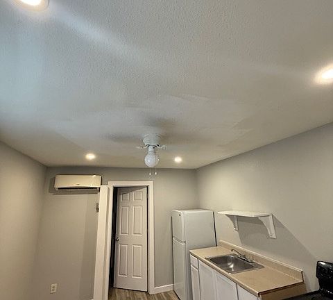 5th image of 1507 7th St #11472398