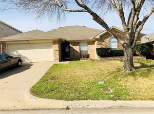 8516 Garden Springs Dr, Fort Worth, TX 76123