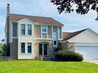 3349 Alderdale Dr, Sterling Heights, MI 48310