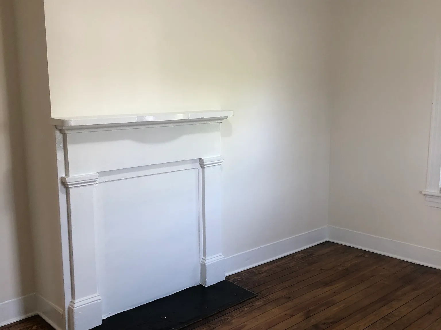3 bed, 1100 sqft, $1,950 — Photo 4