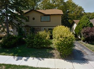 610 N Main St, Mount Prospect, IL 60056