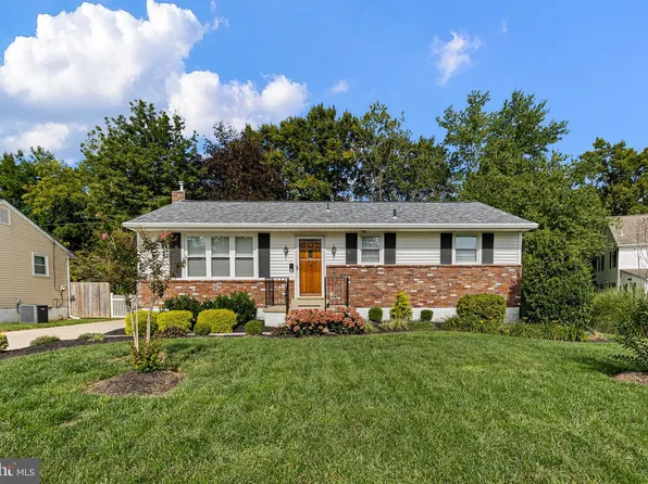 44 Springlake Dr, Newark, DE 19711