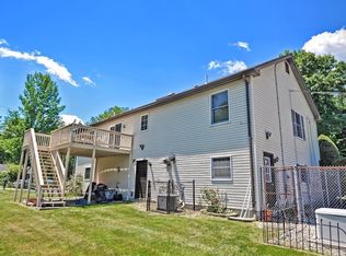 186 County Rd, East Freetown, MA 02717