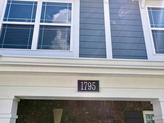5th image of 1795 Orchard Dr