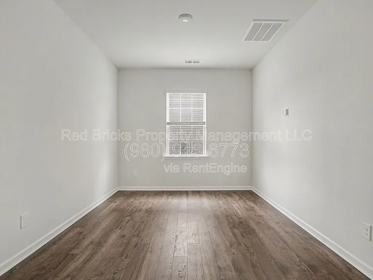 11010 Austin Estates Dr — Photo 13