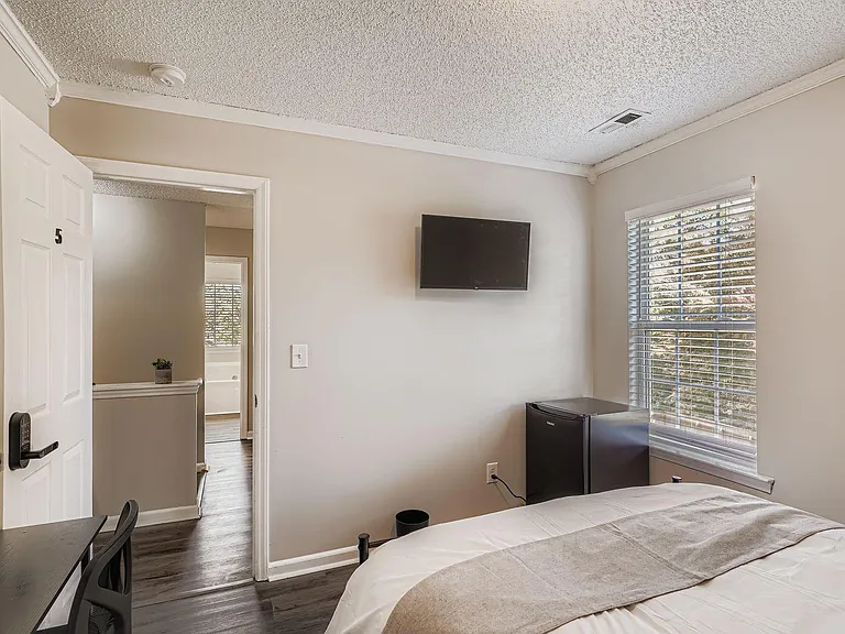 Osage Cir — Photo 2
