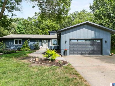 702 Anthony Ln, Lincoln, NE, 68520