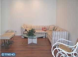 423 Gatewood Rd, Cherry Hill, NJ 08003