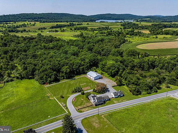 4th image of 2655 W Route 897