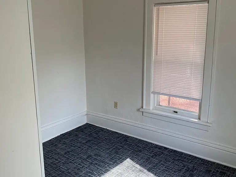 1429 Cleveland Ave N #6 — Photo 10