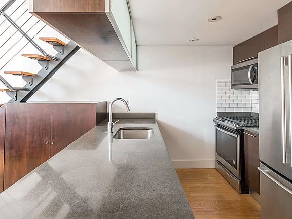 4th image of 345 Union Ave APT 4B