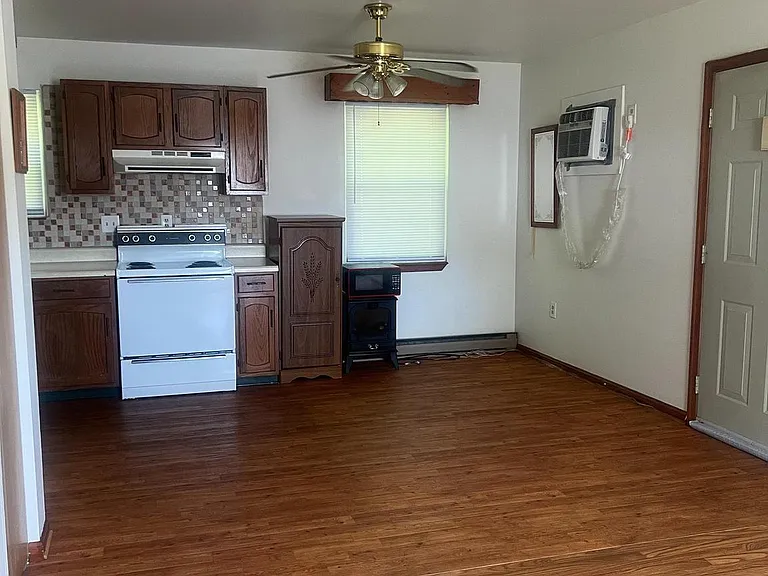 7280 Brentland Rd #201 — Photo 6