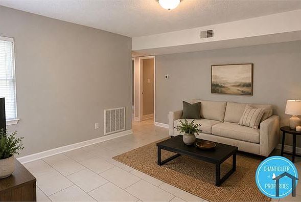 1st image of 1603 Autumn Dr #A