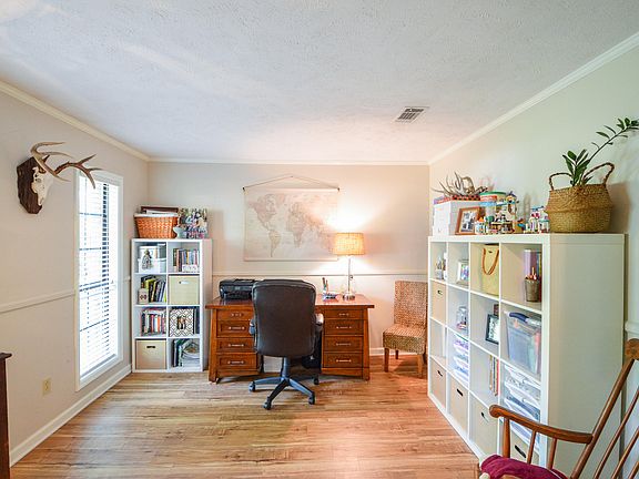 2nd image of 108 Brookwood