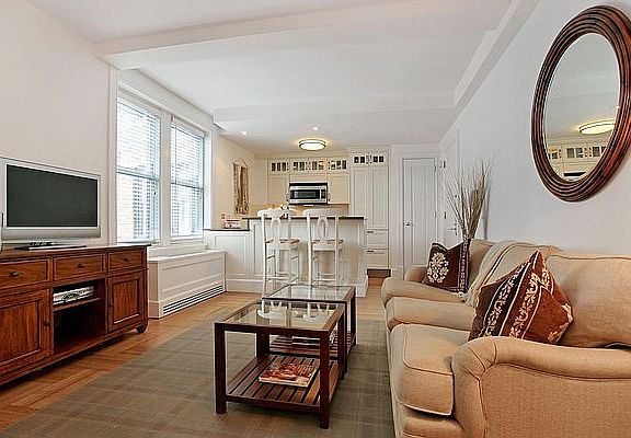 3rd image of 27 W 72nd St #1414