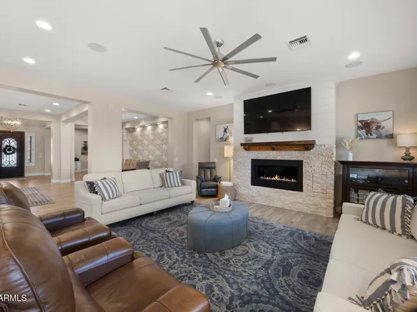 3020 S DIAMOND Drive, Chandler, AZ 85286