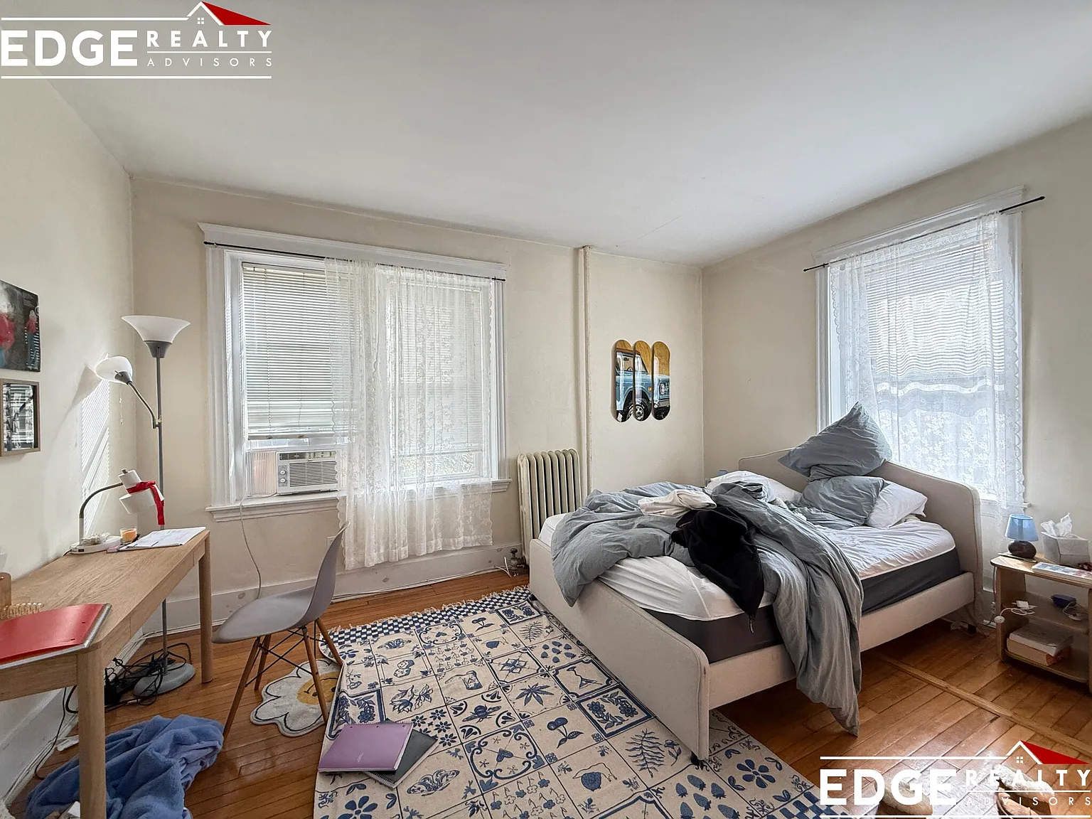 3 bed, 1006 sqft, $5,035 — Photo 3