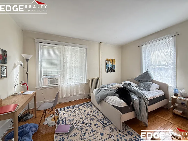 62 Egmont St #2 — Photo 3