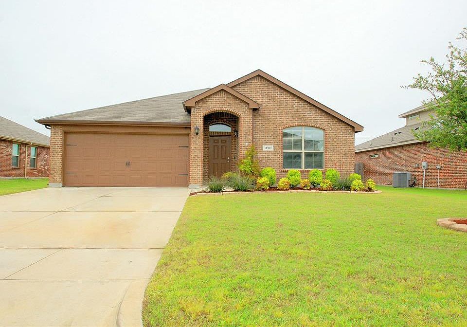 1st image of 214 Oaklawn Dr