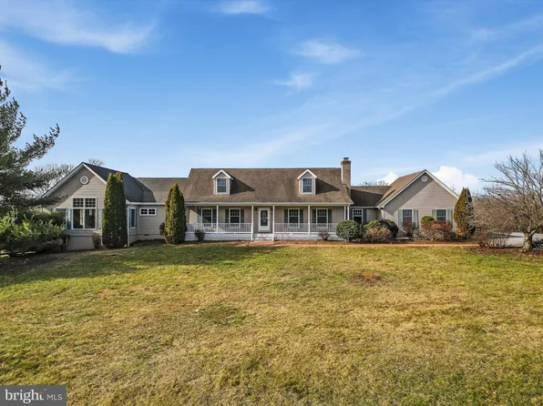 674 Browntown Rd, Boyce, VA 22620