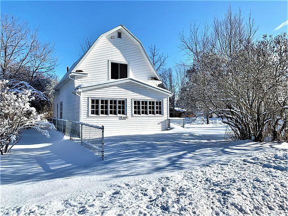 3rd image of 677 9th Ave S #S