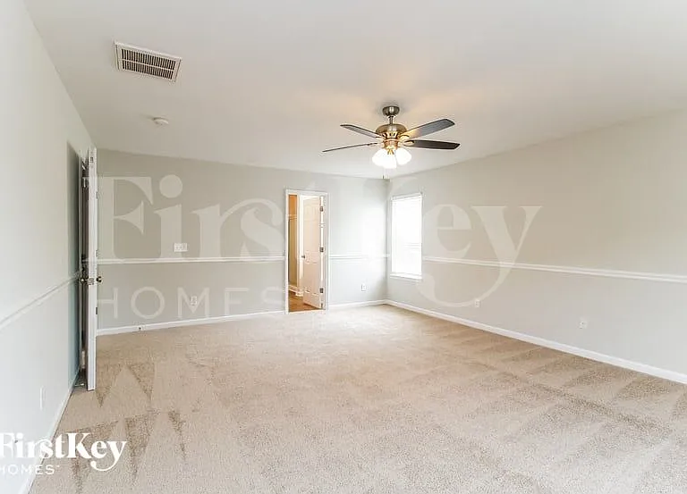 4015 Shadetree Dr — Photo 9