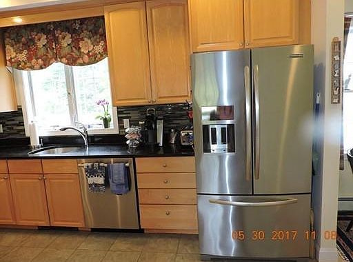 4th image of 16 Lawndale Cir