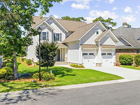 3rd image of 818 Morrall Dr.
