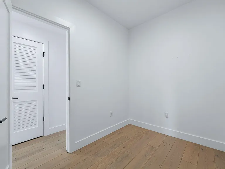 2602 Palisade Ave #1 — Photo 8