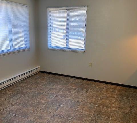 2nd image of 857 Gettysburg Dr APT 1