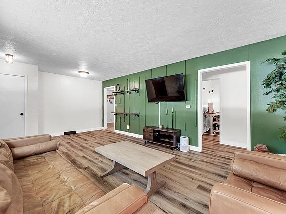 5th image of 550 S Airwood Avenue
