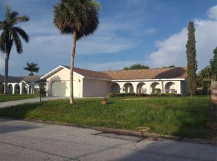 1015 60th St W, Bradenton, FL 34209