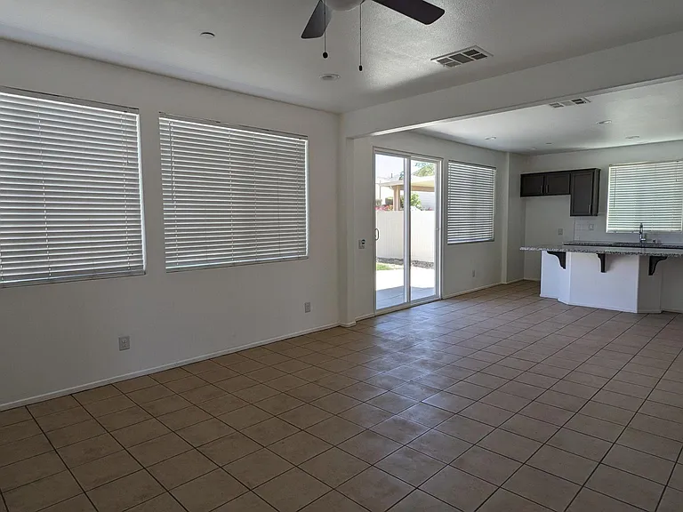 1378 Alpine Ave — Photo 12