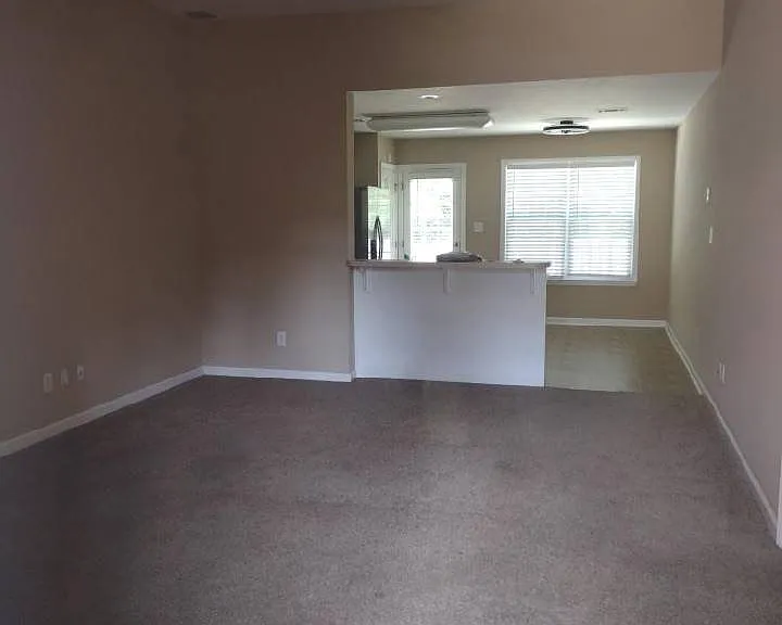 2918 Carey Ct — Photo 10